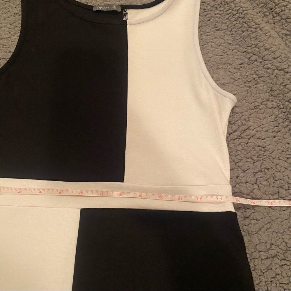 Soprano Dress - Picture 6 of 11